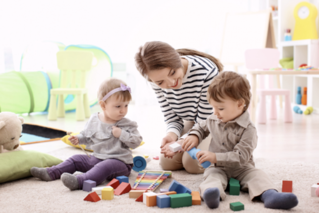 Lire la suite à propos de l’article Semaine de la petite enfance : des attentes fortes pour un service public en construction