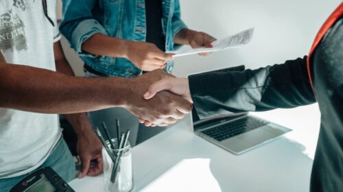 Les négociateurs de branche : ceux qui construisent nos droits au-delà de l’entreprise